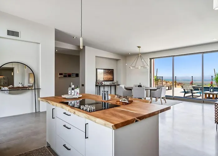 Paradise Canyon Retreat - 3 Private Estates Holiday home *