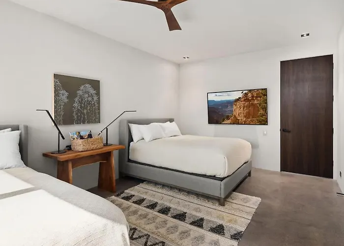 Paradise Canyon Retreat - 3 Private Estates Holiday home *