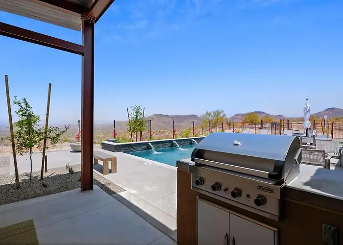 Paradise Canyon Retreat - 3 Private Estates *