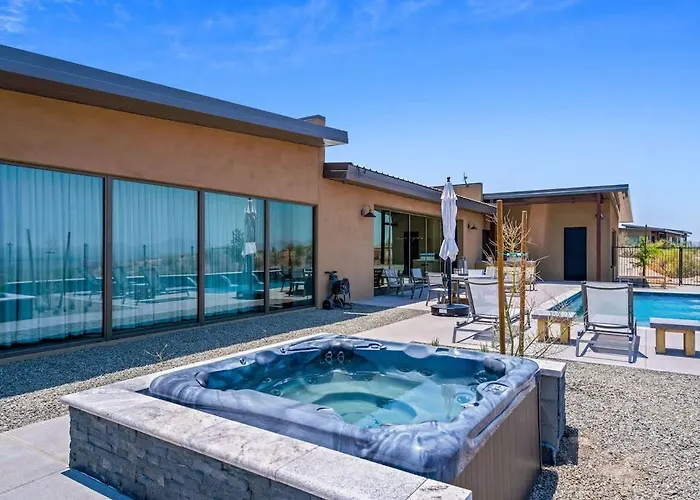Paradise Canyon Retreat - 3 Private Estates Holiday home *
